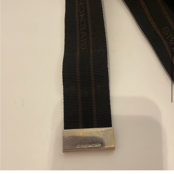 Givenchy laptop/ crossbody authentic Bag - Picture 6 of 6